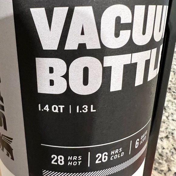 NWT Stanley Adventure Stainless Steel Vacuum Bottle - 1.4 qt. - Picture 6 of 6